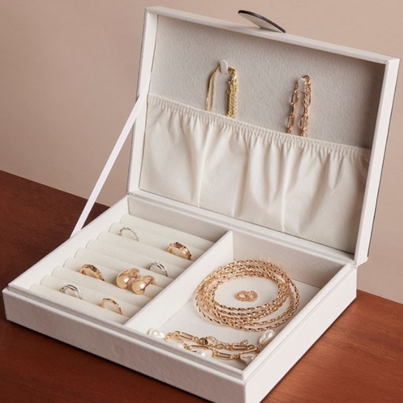 RADLEY LONDON Jewelry - Radley London Jewelry Box